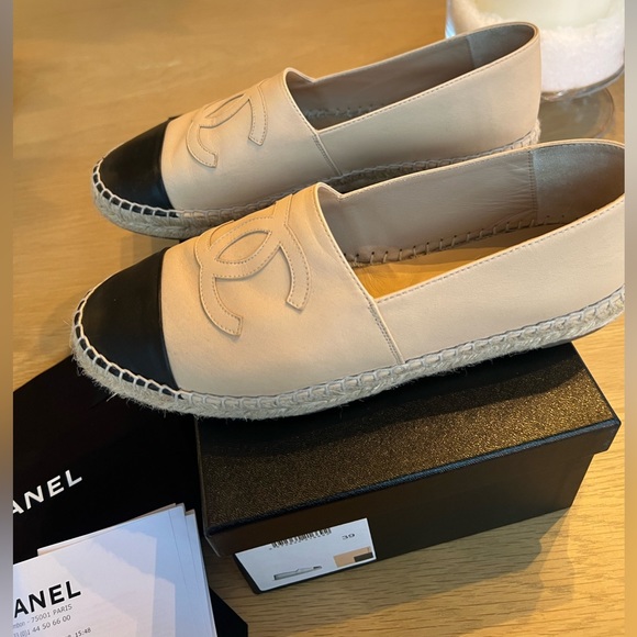*SOLD* Chanel Lambskin Espadrilles - Picture 5 of 5